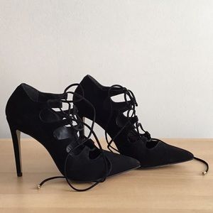 Steve Madden Keenton Black Nubuck Lace-up Heels